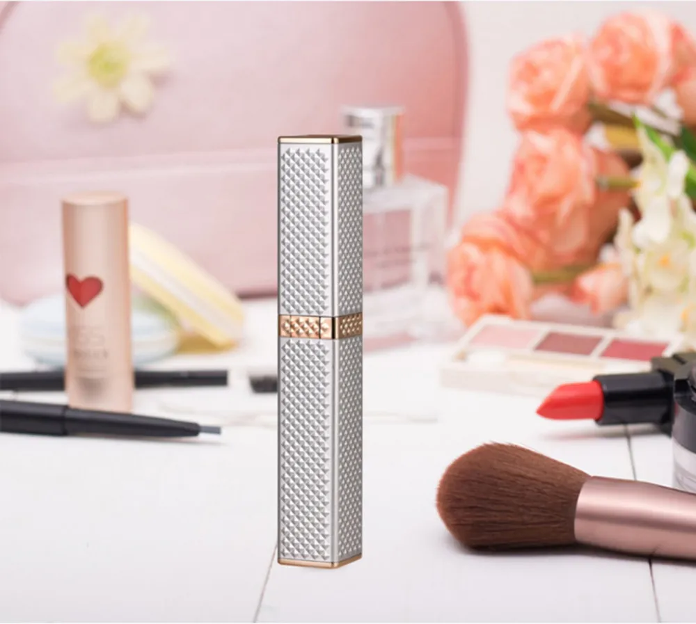 2-in-1 Flawless Facial Hair Remover & Eyebrow Trimmer | USB Rechargeable, Painless & Portable | Silver Color - Image 5